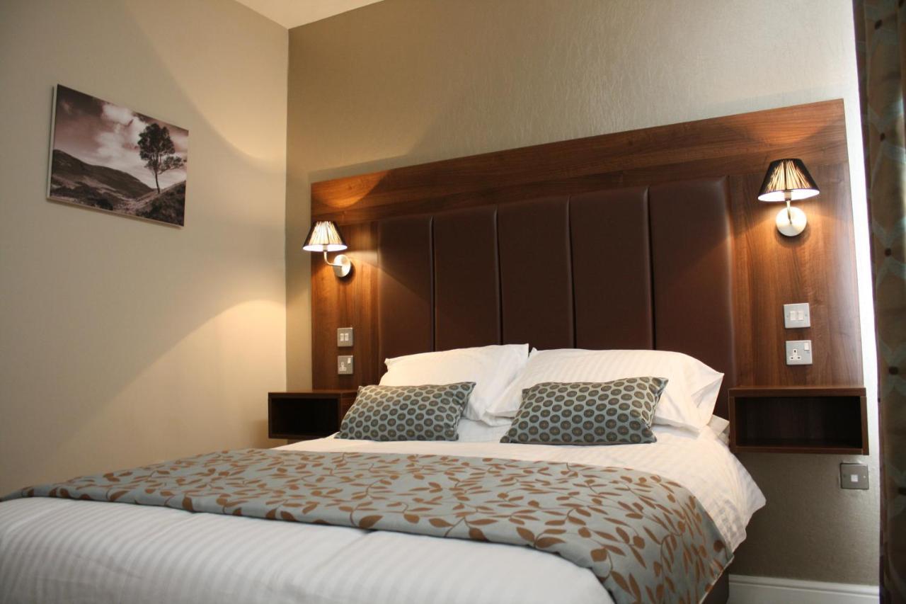 Twin Oaks Hotel Chesterfield Kültér fotó