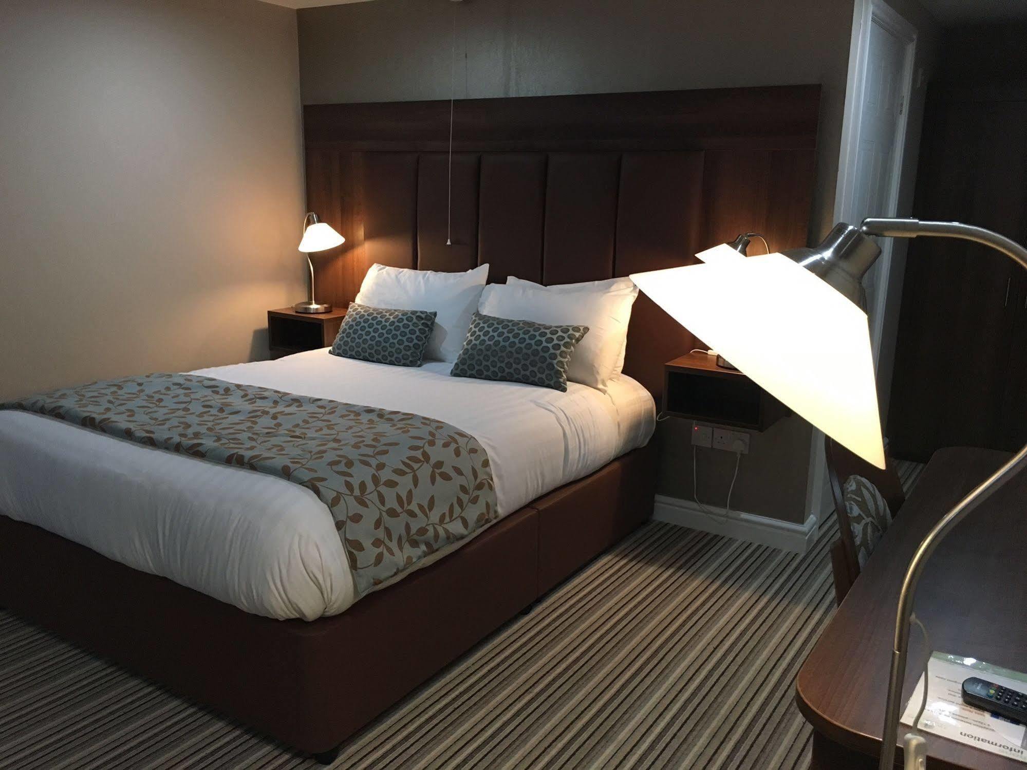 Twin Oaks Hotel Chesterfield Kültér fotó