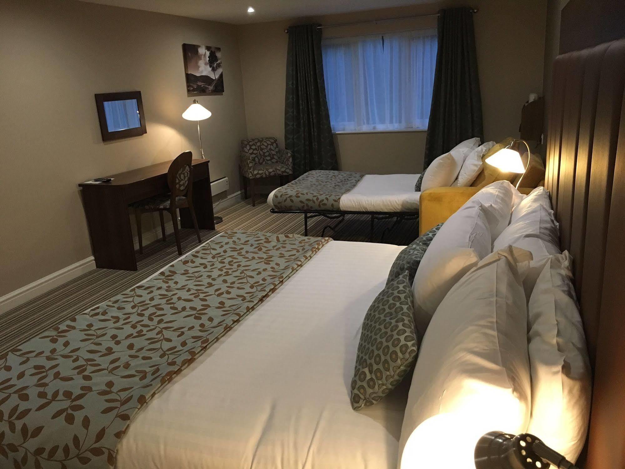 Twin Oaks Hotel Chesterfield Kültér fotó