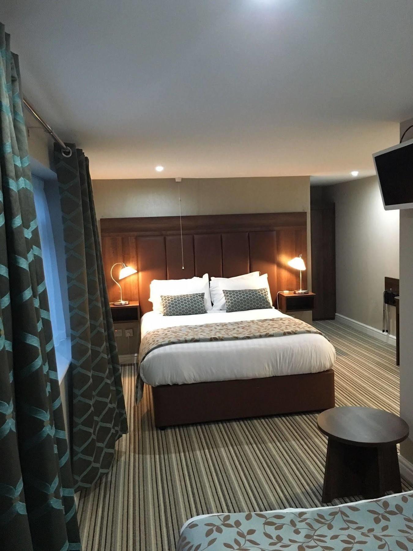 Twin Oaks Hotel Chesterfield Kültér fotó