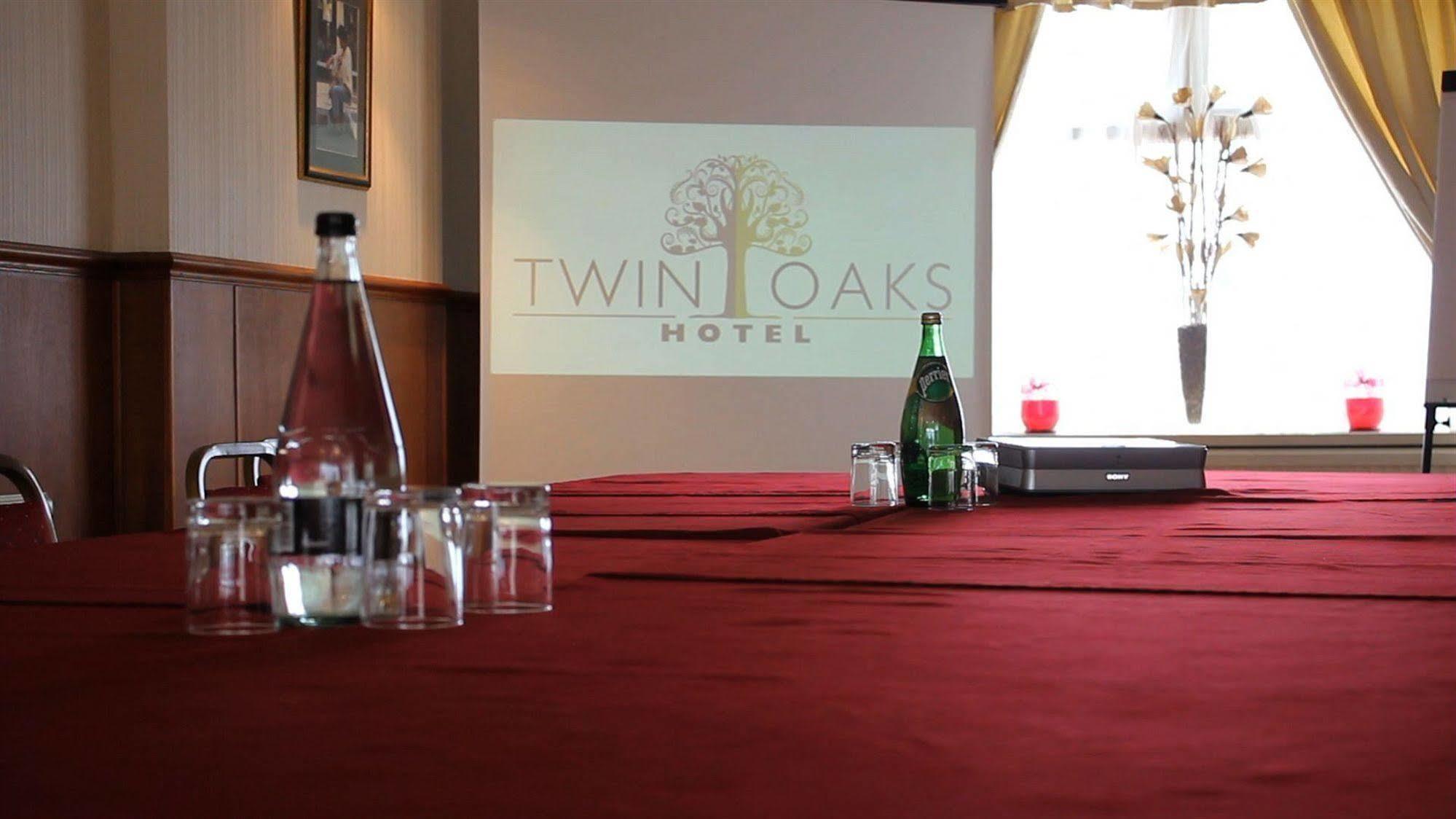 Twin Oaks Hotel Chesterfield Kültér fotó
